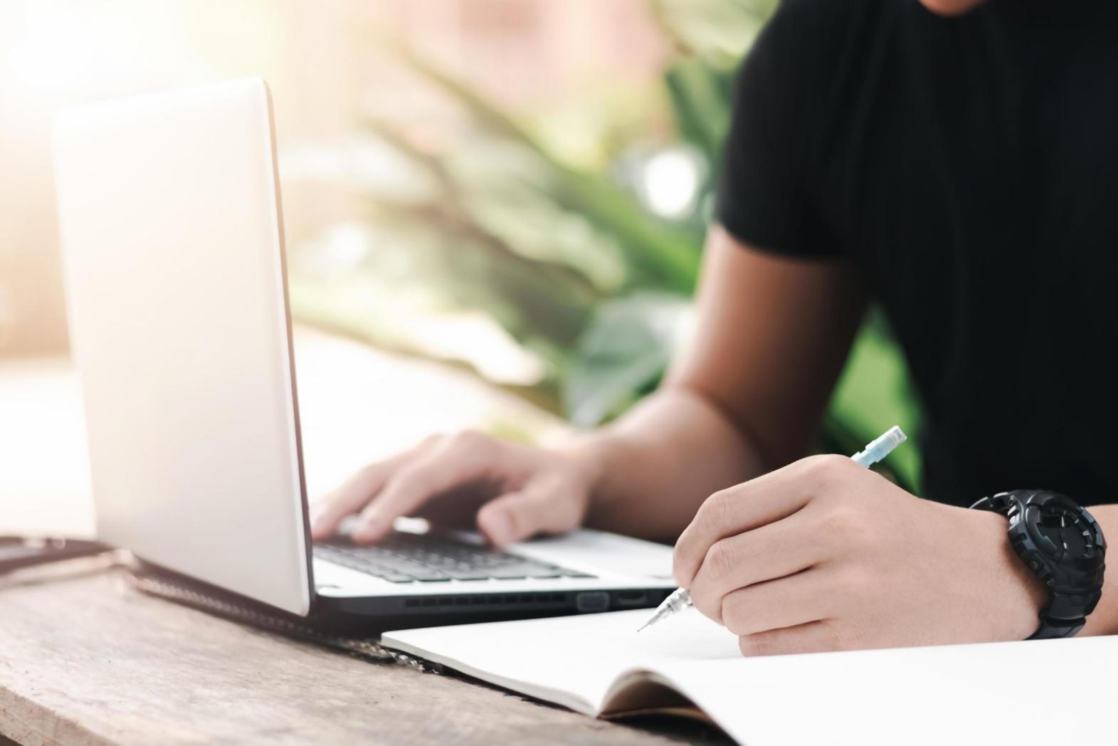 Testing mobile game UI prototypes on various smartphone devices